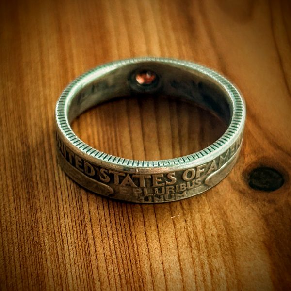 Quarter ring with bezel set garnet - Image 3
